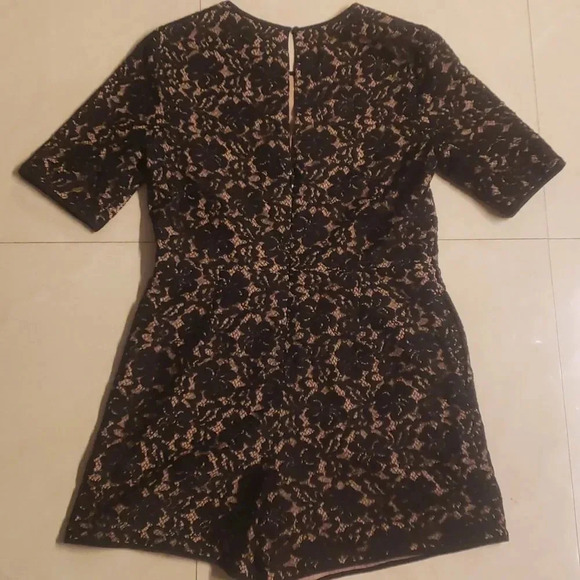 BCBG Maxazaria lace nude&black romper size M - Picture 3 of 4